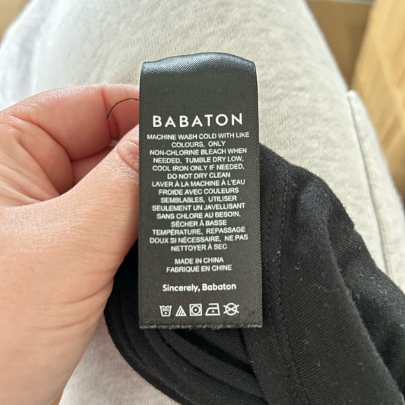 Aritzia Babaton Tank Top - Picture 2 of 3